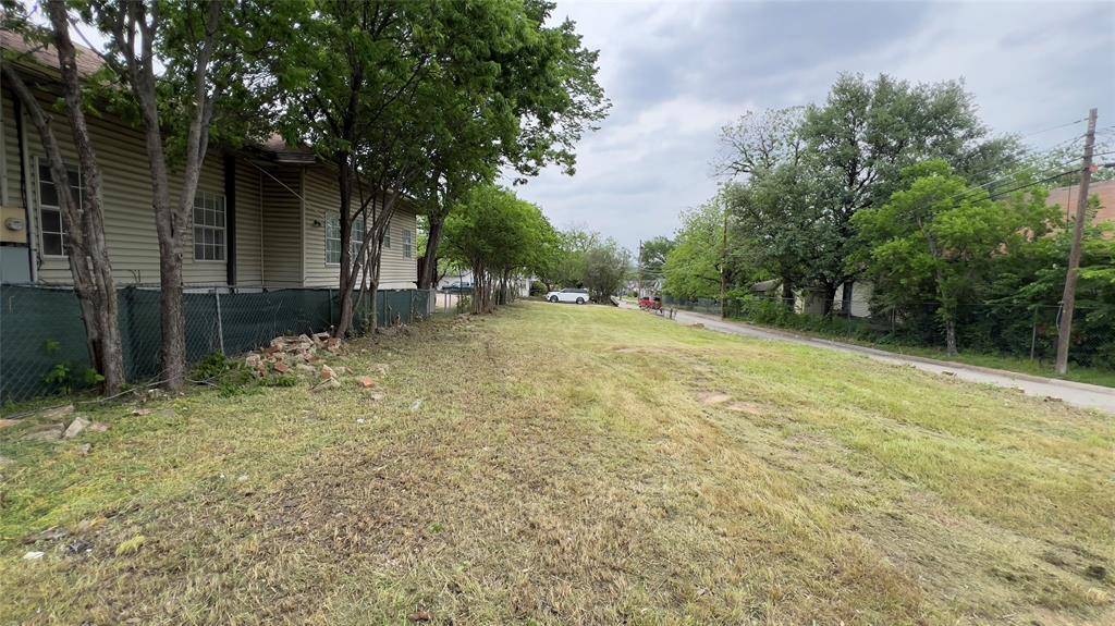 Dallas, TX 75203,521 E 8th Street