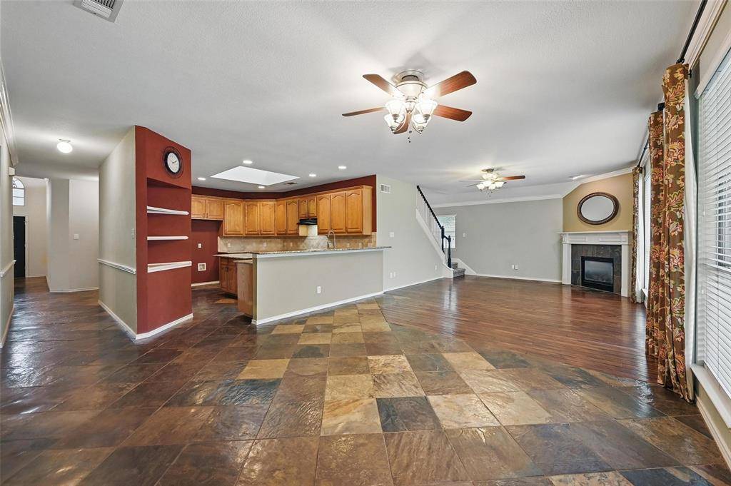 Arlington, TX 76001,2300 Glenmoor Drive