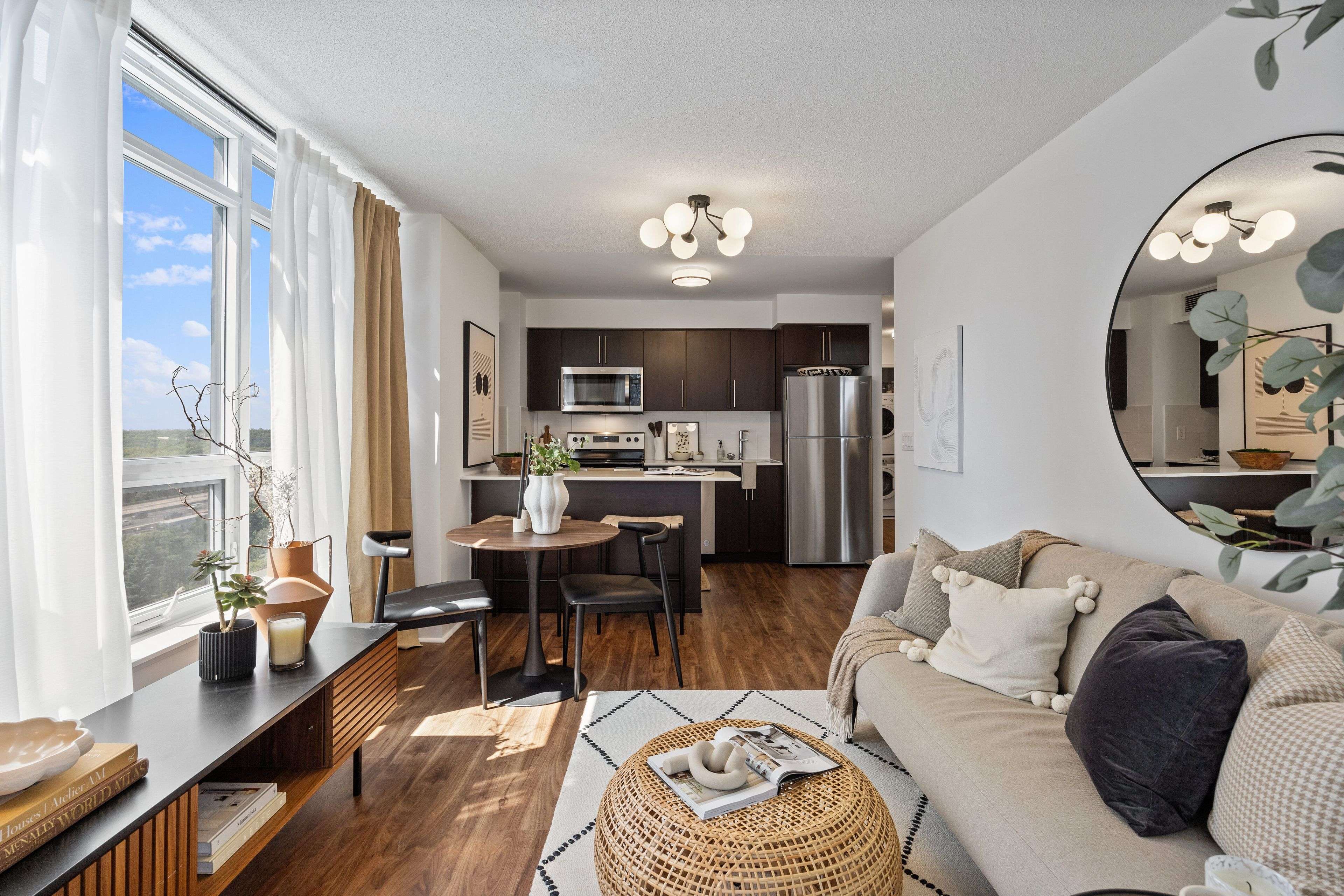 Toronto C14, ON M2N 0C3,105 Harrison Garden BLVD #613