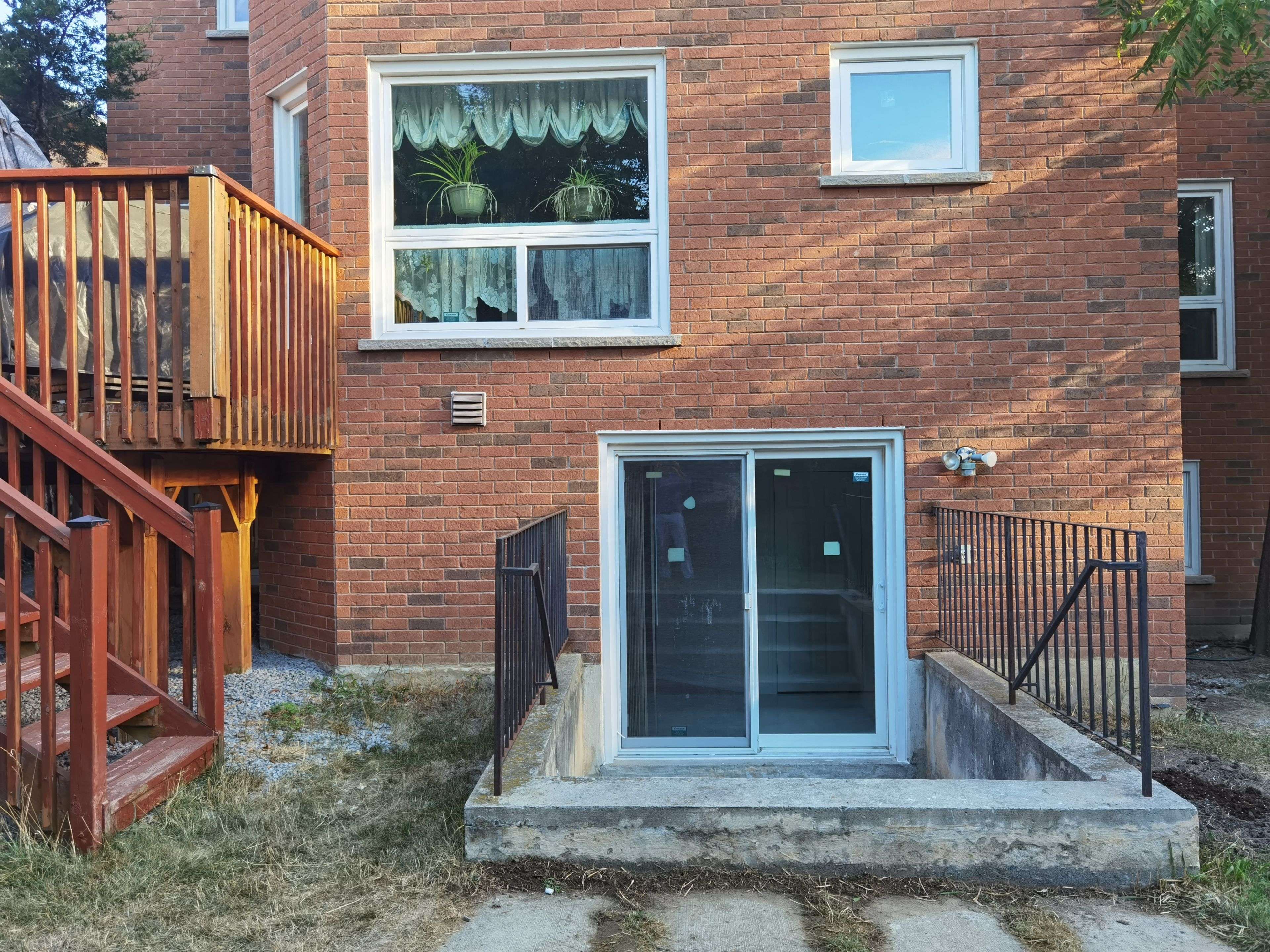 Markham, ON L3R 0R2,37 Brittany CRES #BSMT