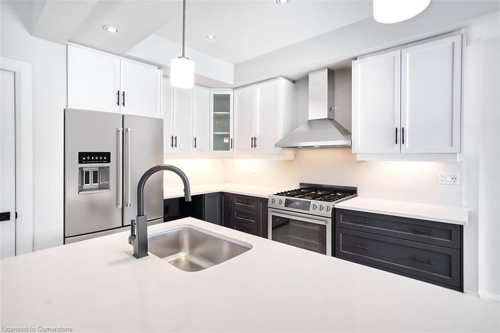 Hamilton, ON L9C 0E9,69 Bensley LN