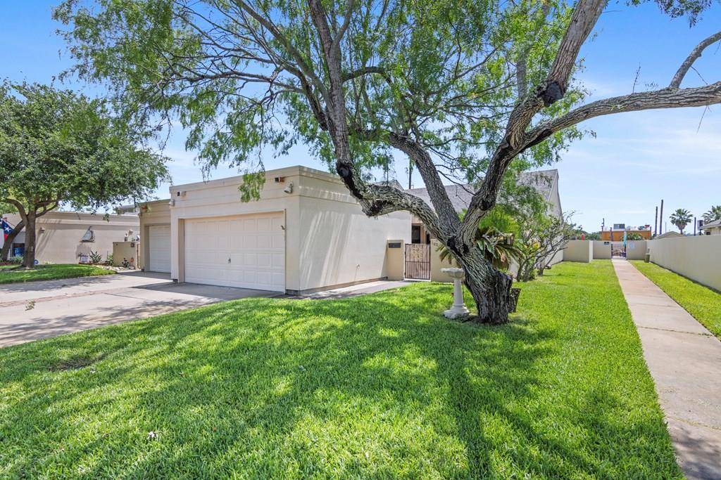 Rockport, TX 78382,102 Sugar Creek Dr.