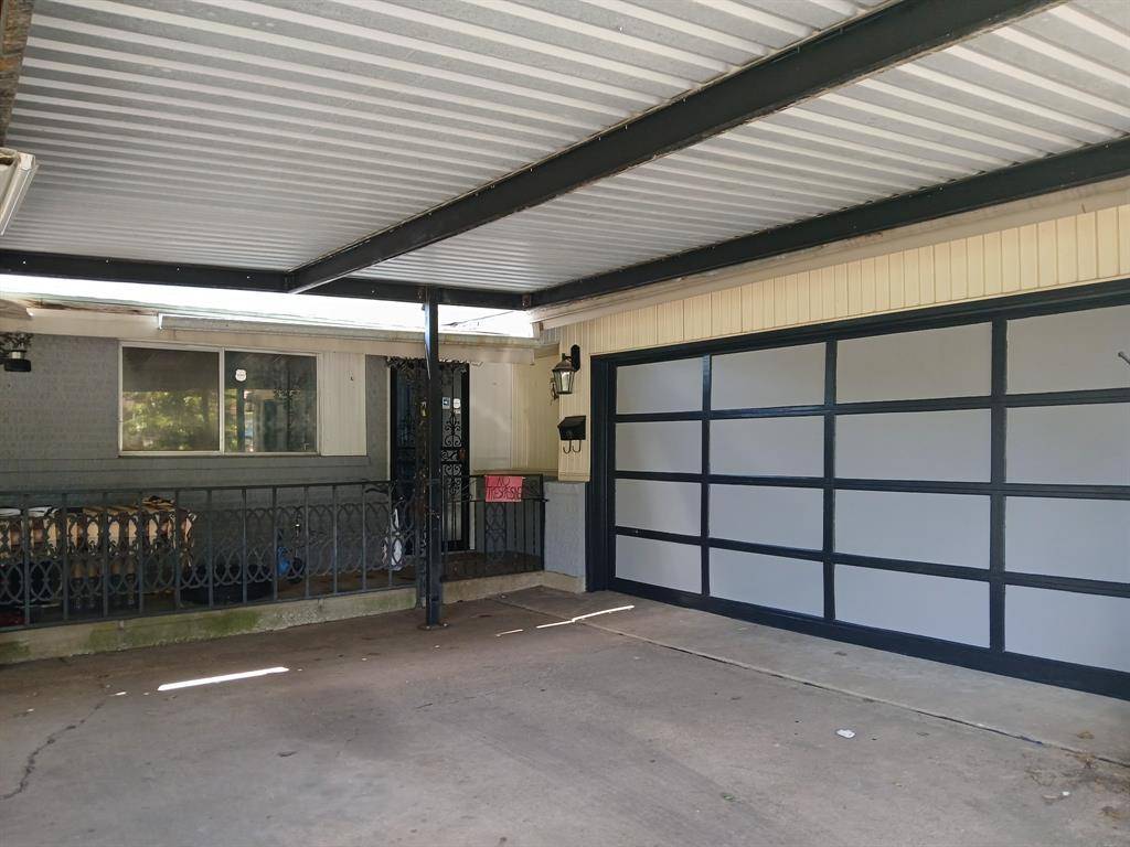 Dallas, TX 75211,4514 Wyoming Street