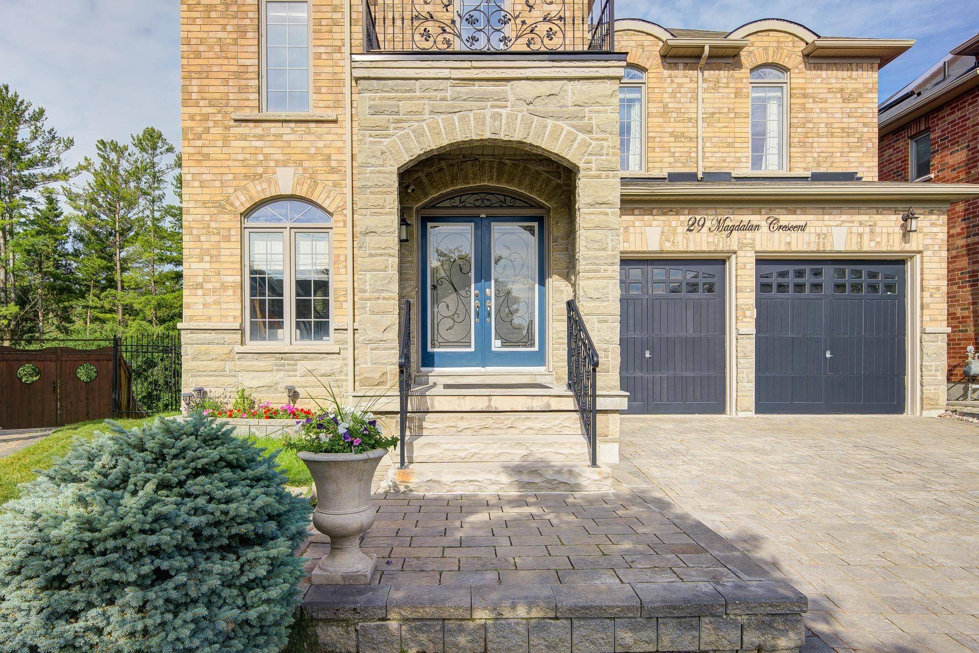 Richmond Hill, ON L4E 0W4,29 Magdalan CRES