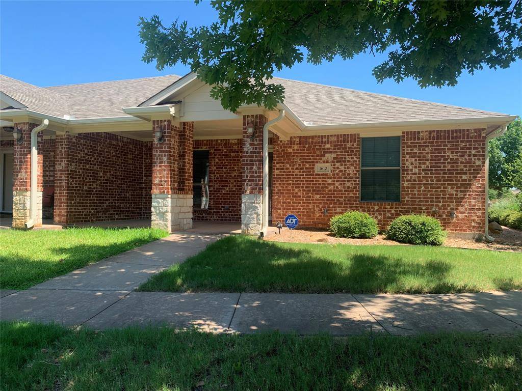 Graham, TX 76450,1610 Carolina Street