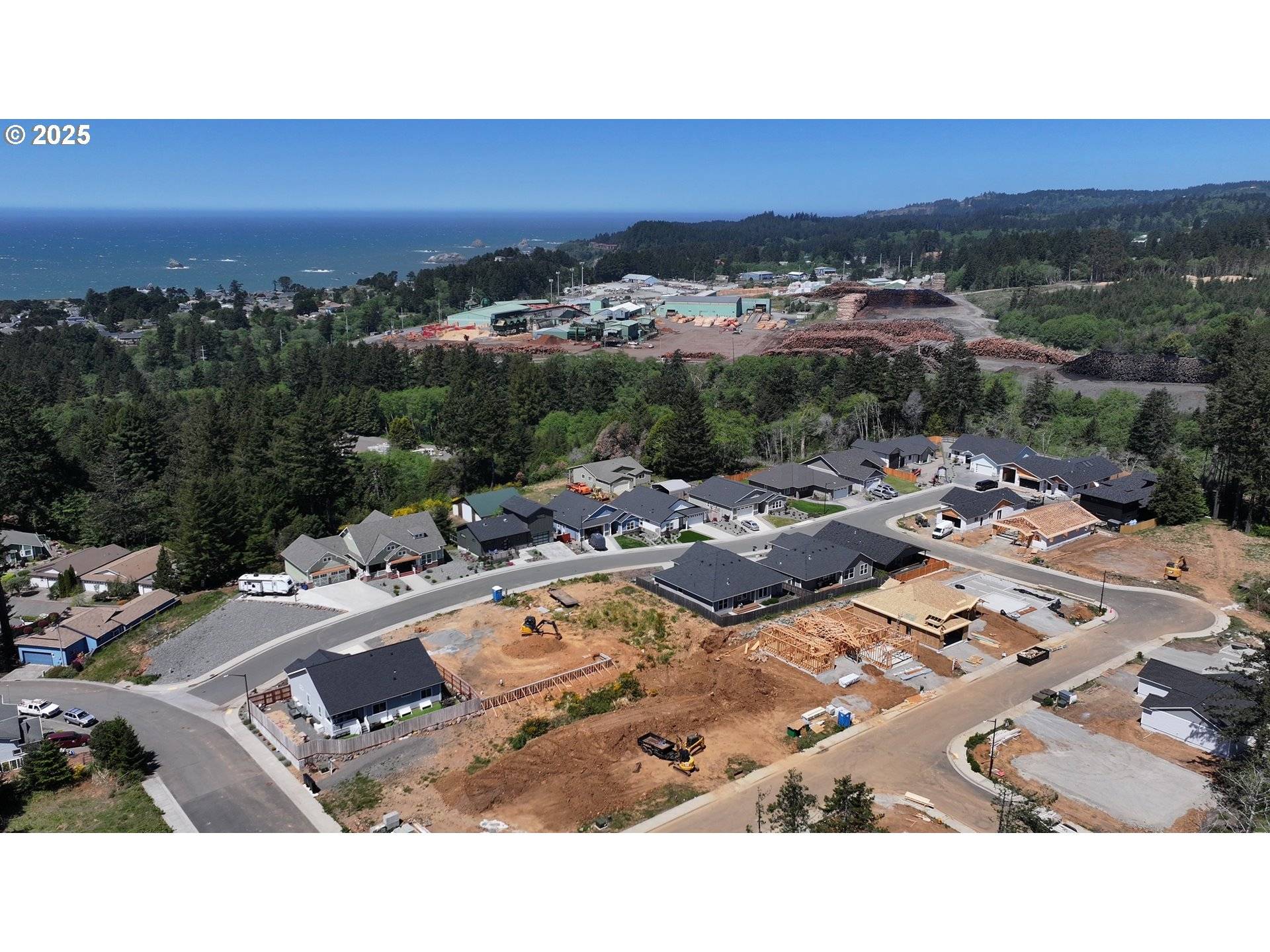 Brookings, OR 97415,1232 Lighthouse LN