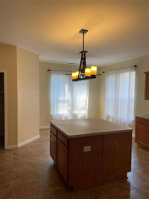 Mckinney, TX 75072,905 Inland Lane
