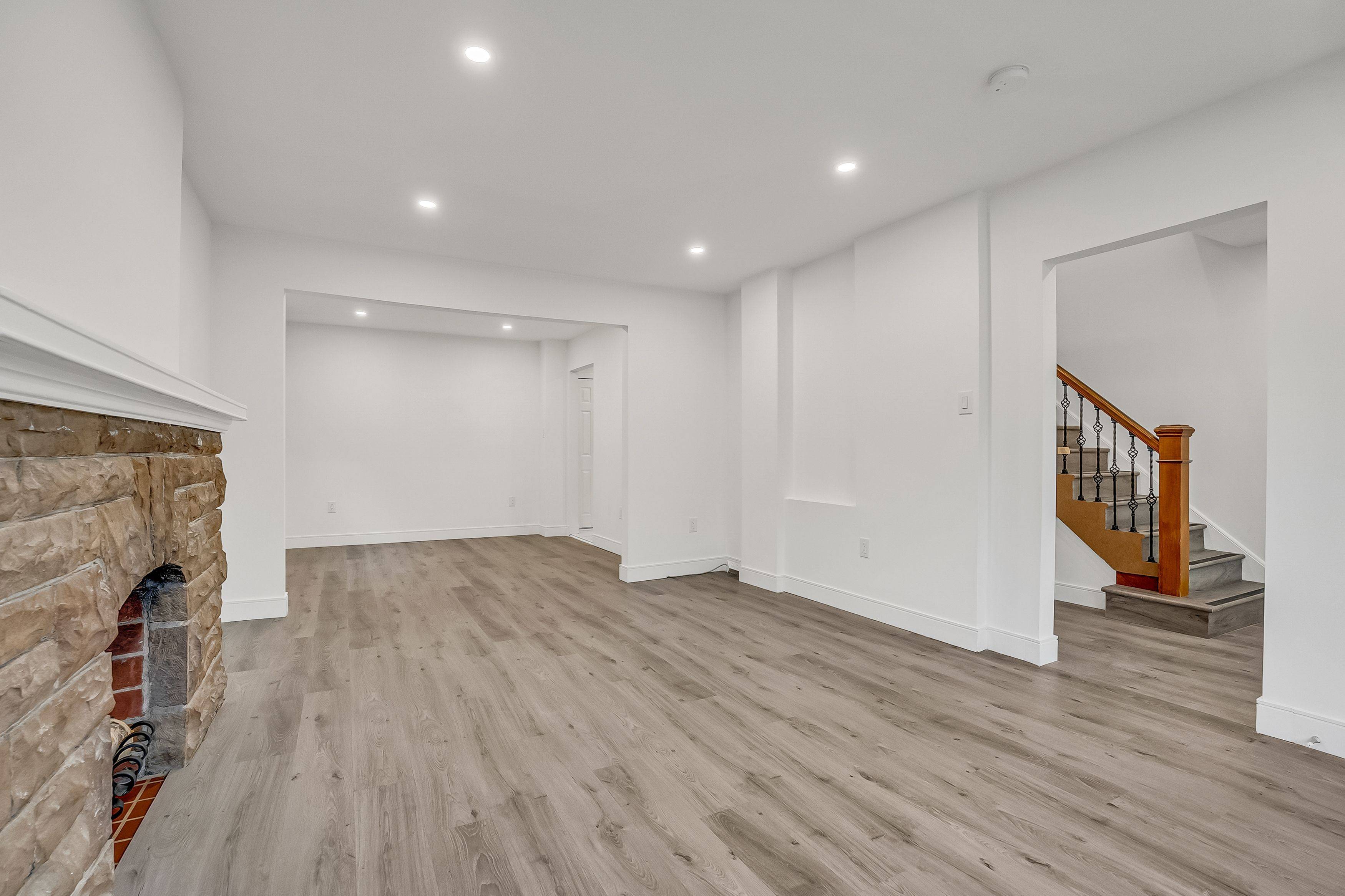 Toronto W04, ON M6N 4N6,102 Guestville AVE