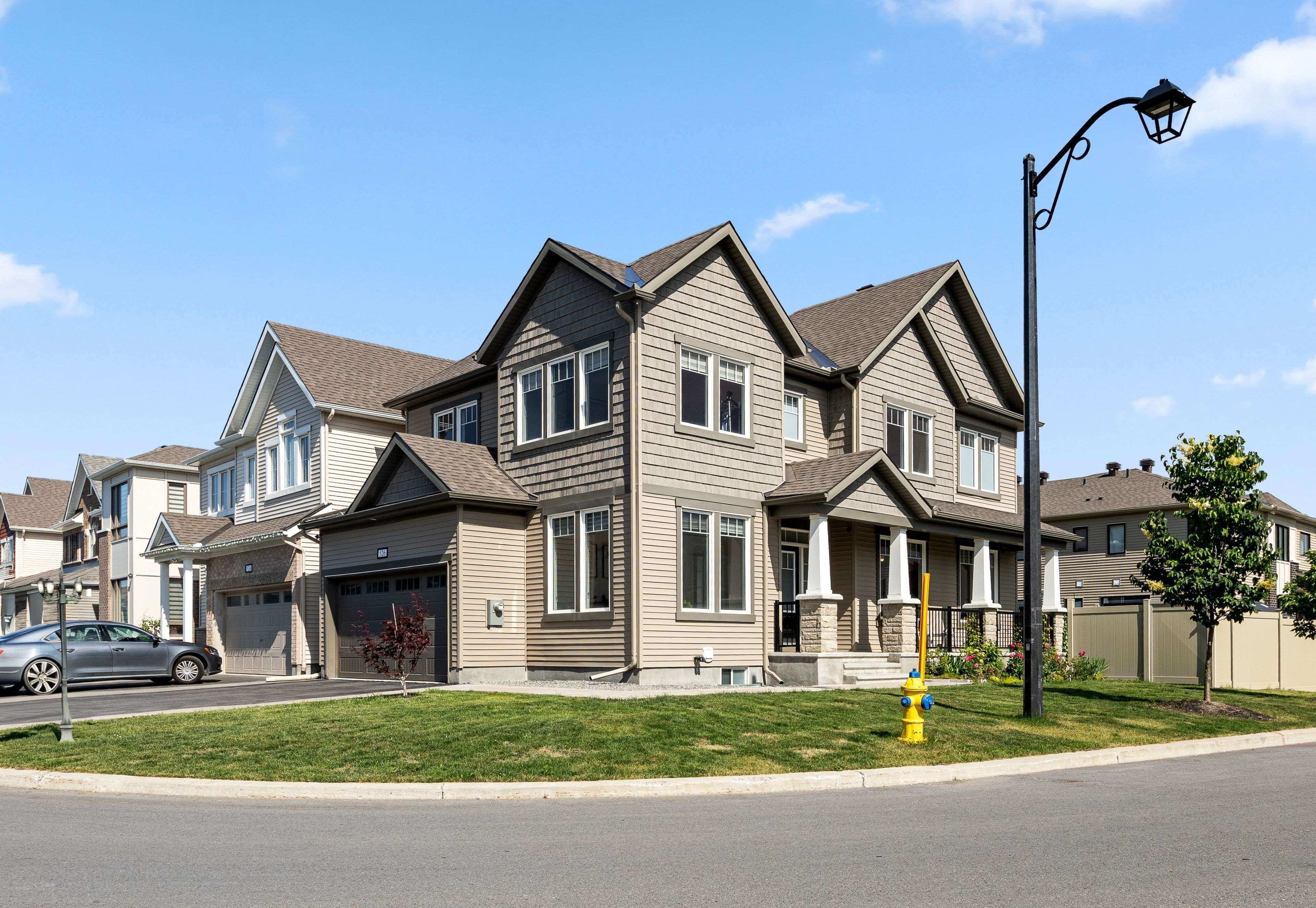 Barrhaven, ON K2J 6N6,526 Alcor TER