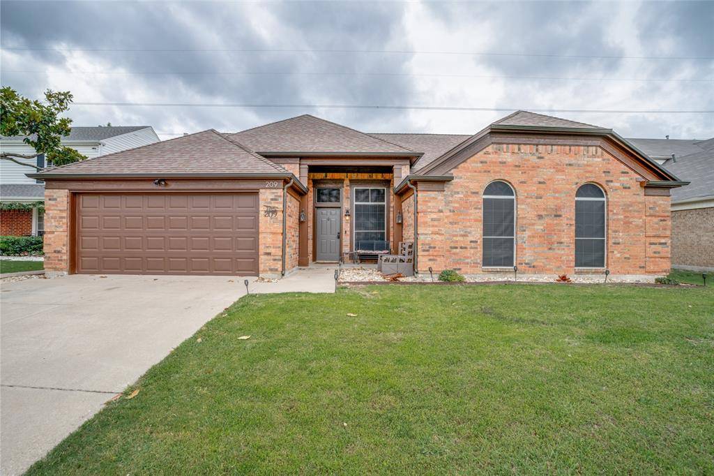Grand Prairie, TX 75052,209 Commonwealth Circle