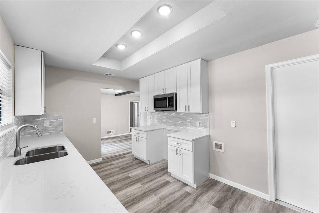 Dallas, TX 75232,1429 Brook Valley Place