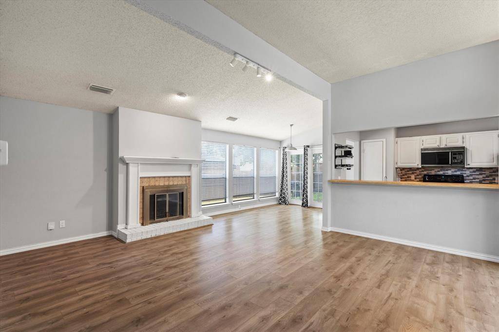 Mesquite, TX 75149,609 Buttercup Trail