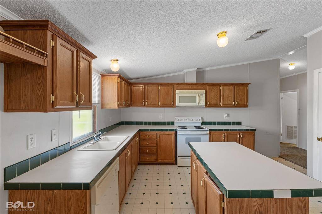 Shreveport, LA 71107,5548 Crystal Drive