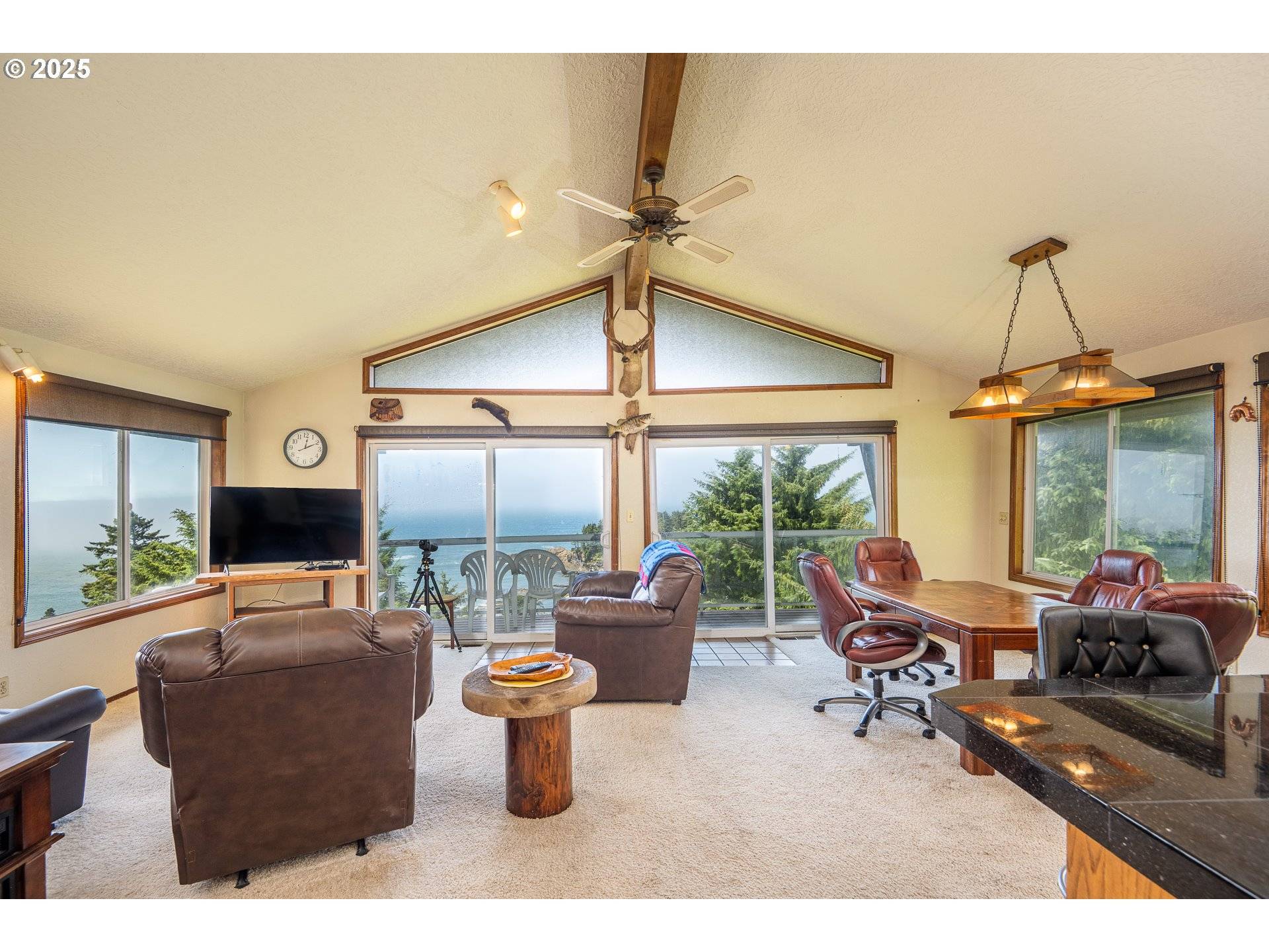 Depoe Bay, OR 97341,340 NE VISTA TERRACE AVE