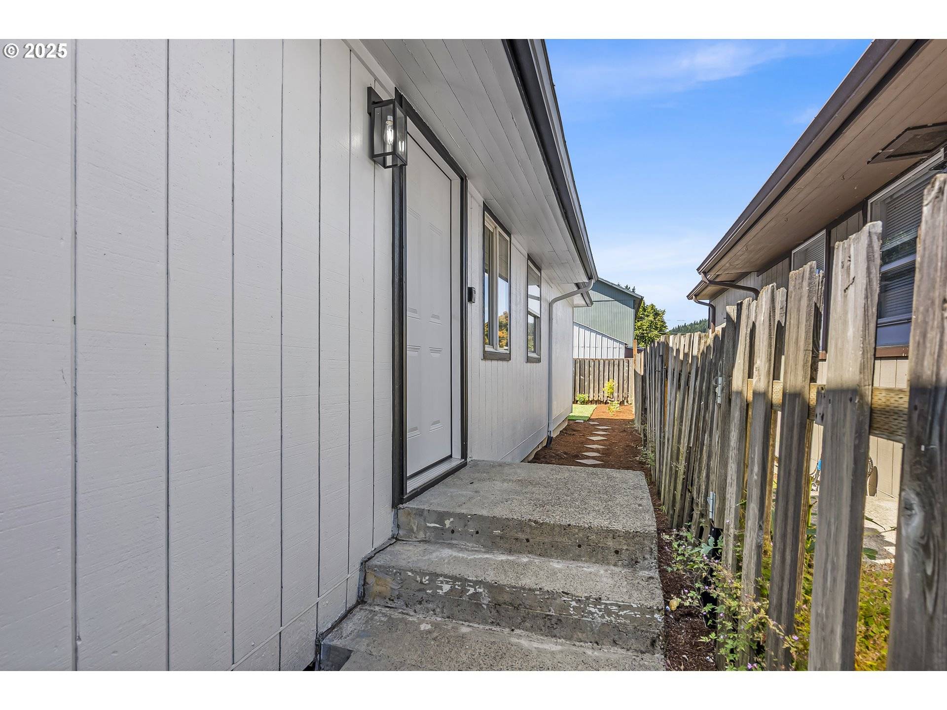 Clackamas, OR 97015,10063 SE BRANDEIS ST