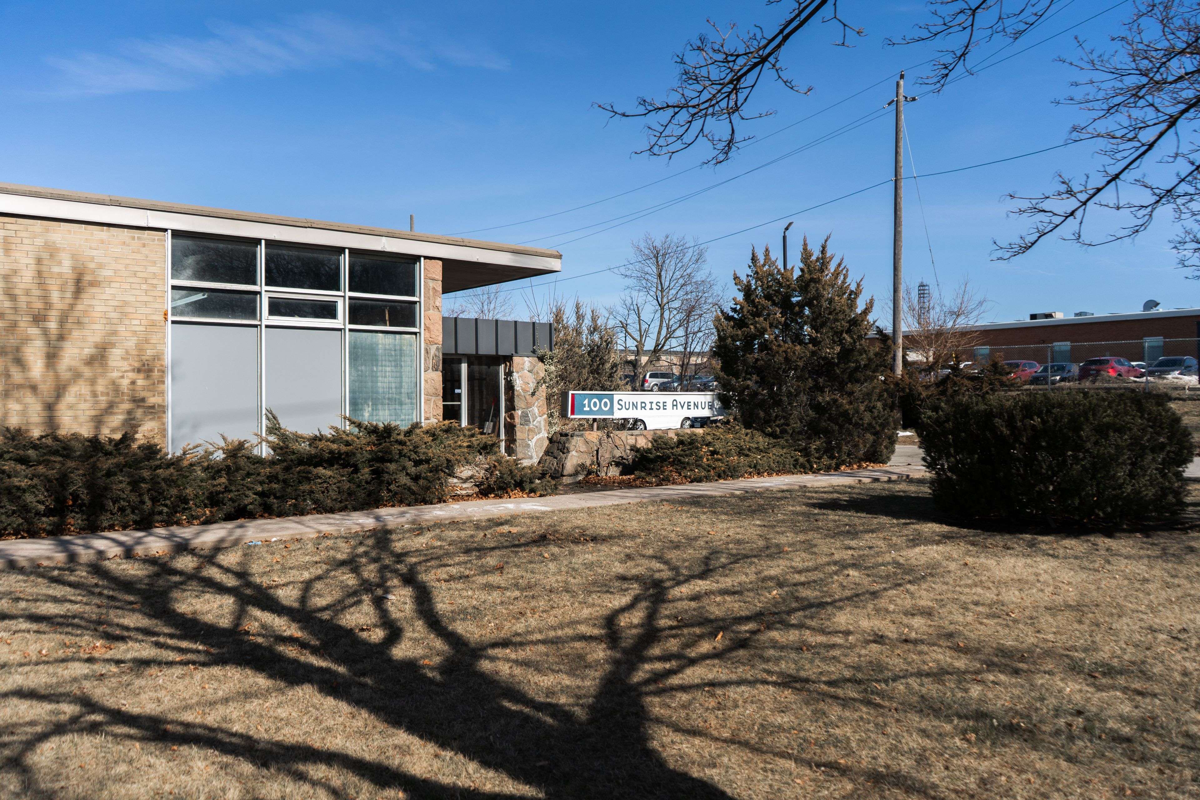 Toronto C13, ON M4A 1B3,100 Sunrise AVE #103