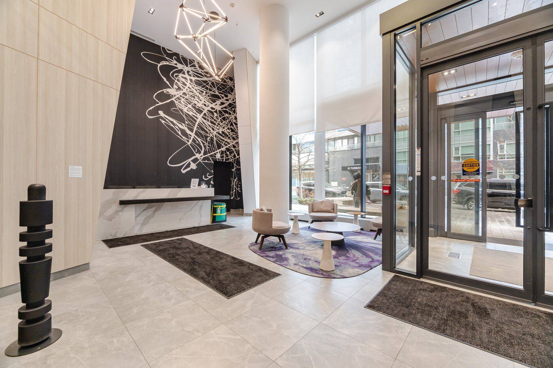 Toronto C08, ON M5A 0M8,20 Tubman AVE #807