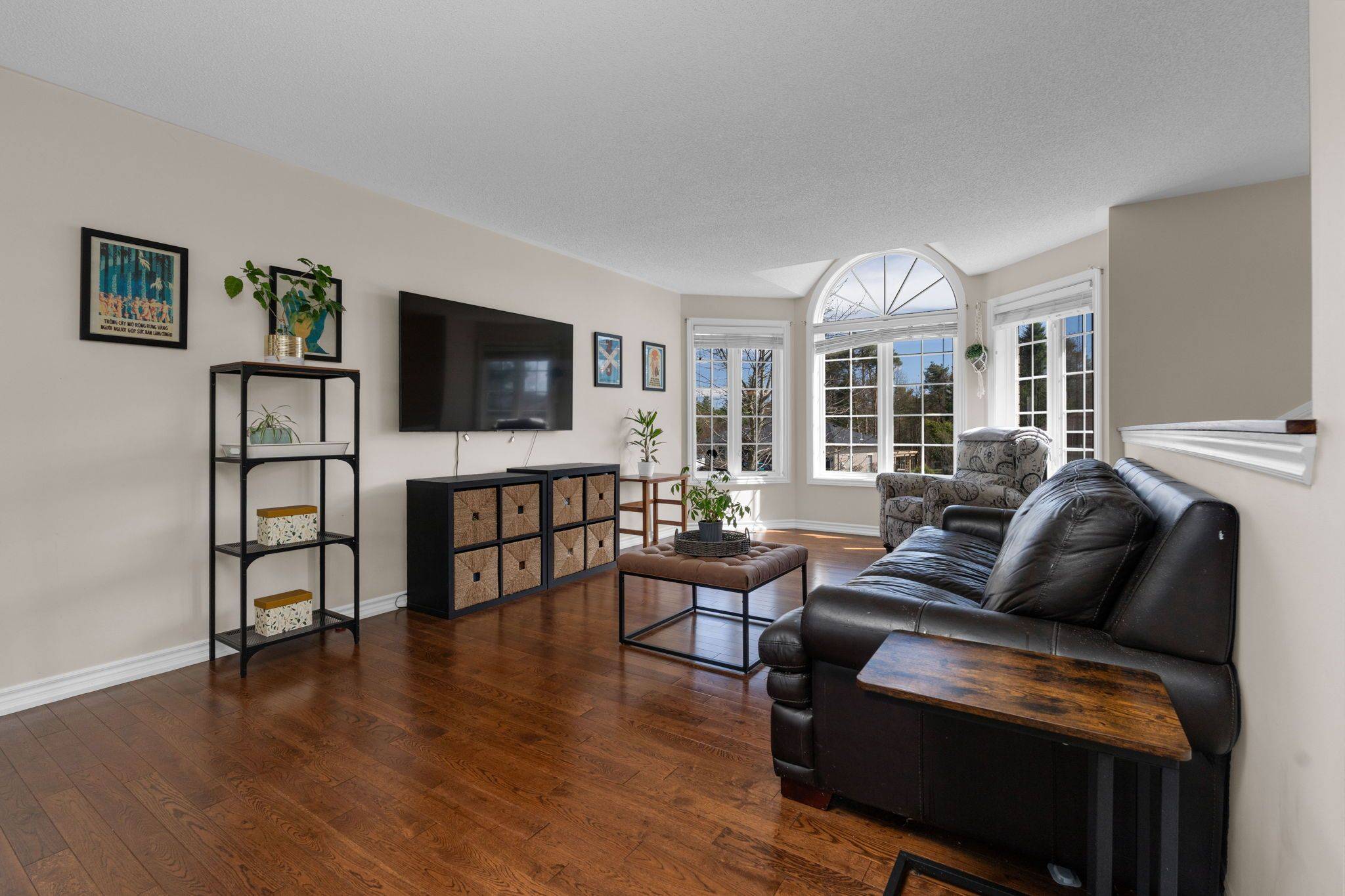 Springwater, ON L0L 1V0,68 Davenport DR