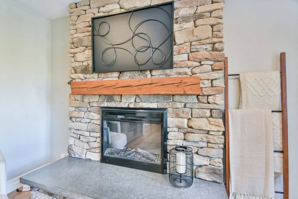 Barrie, ON L4N 5L2,46 Ridgeway AVE