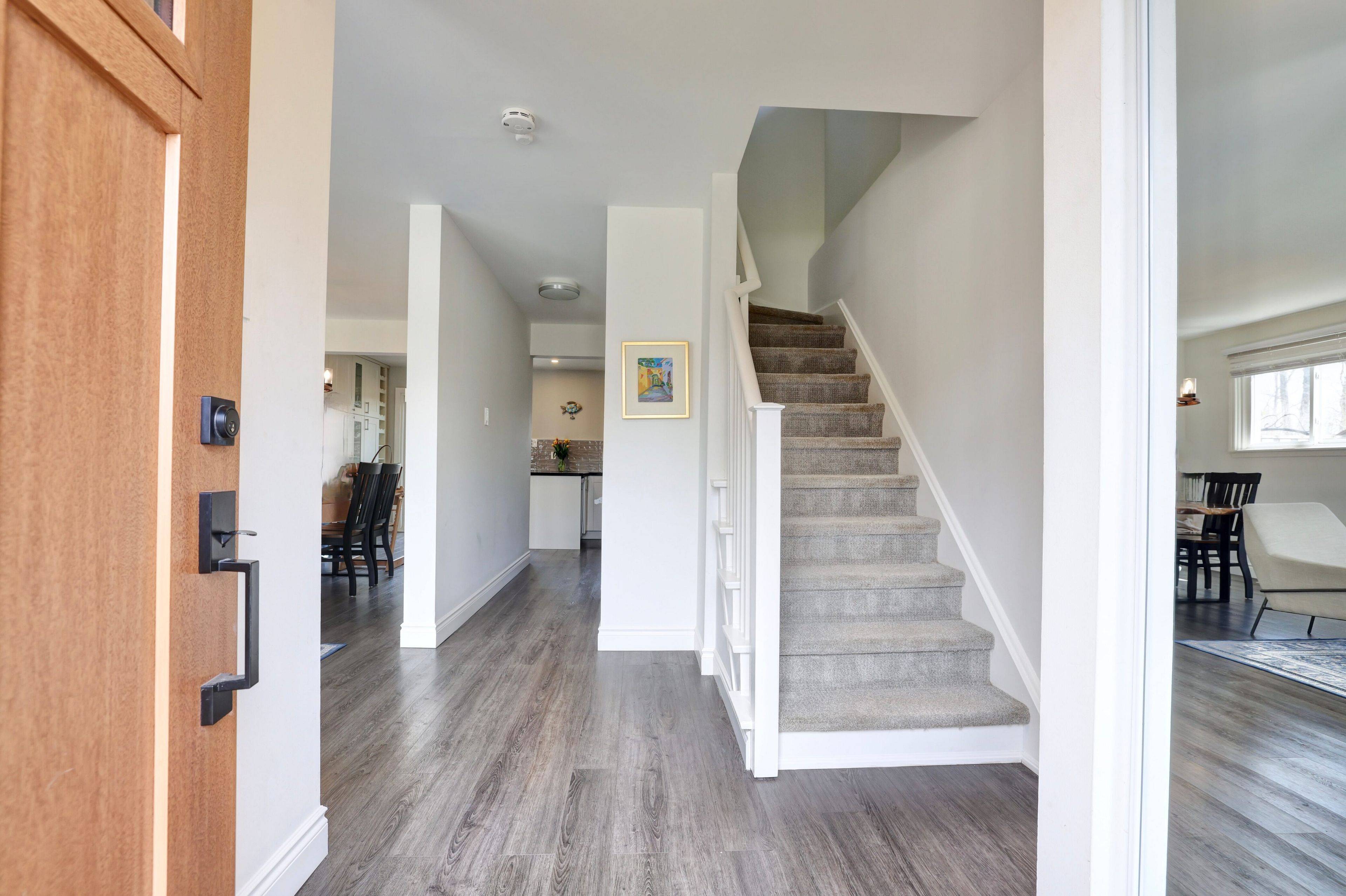Oakville, ON L6H 1R6,1274 Richards CRES