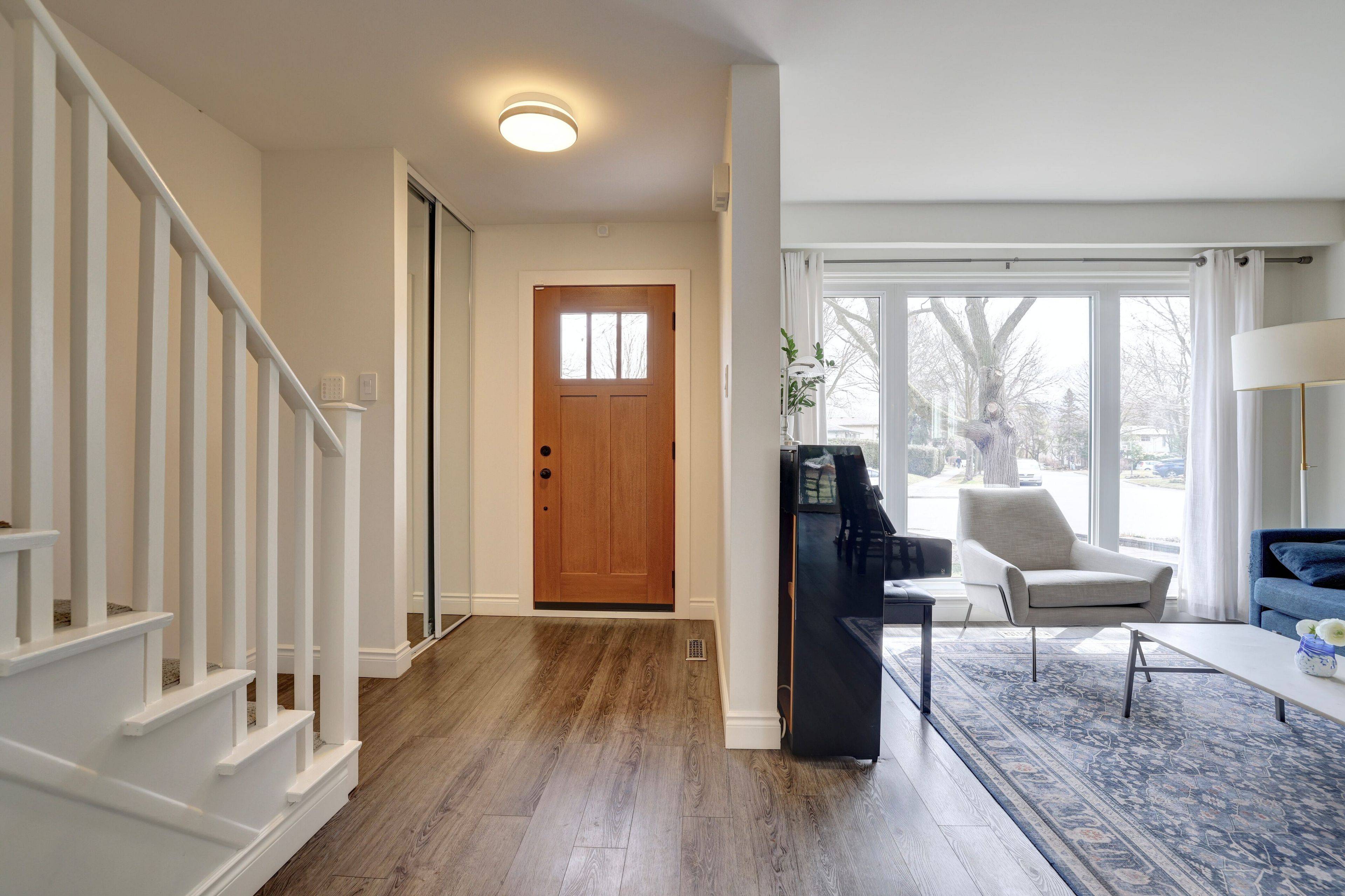 Oakville, ON L6H 1R6,1274 Richards CRES
