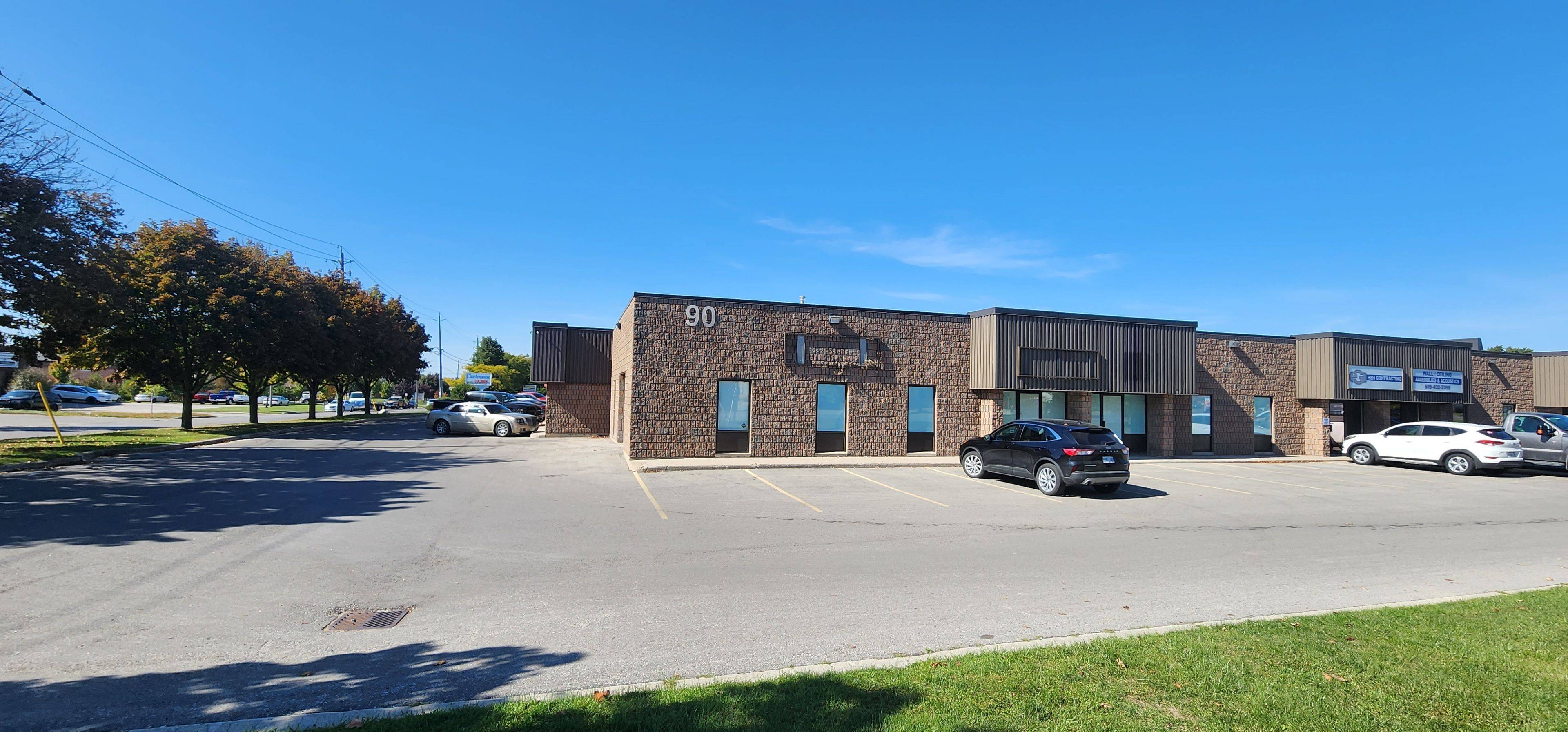 London East, ON N5W 5V5,90 Charterhouse CRES #9