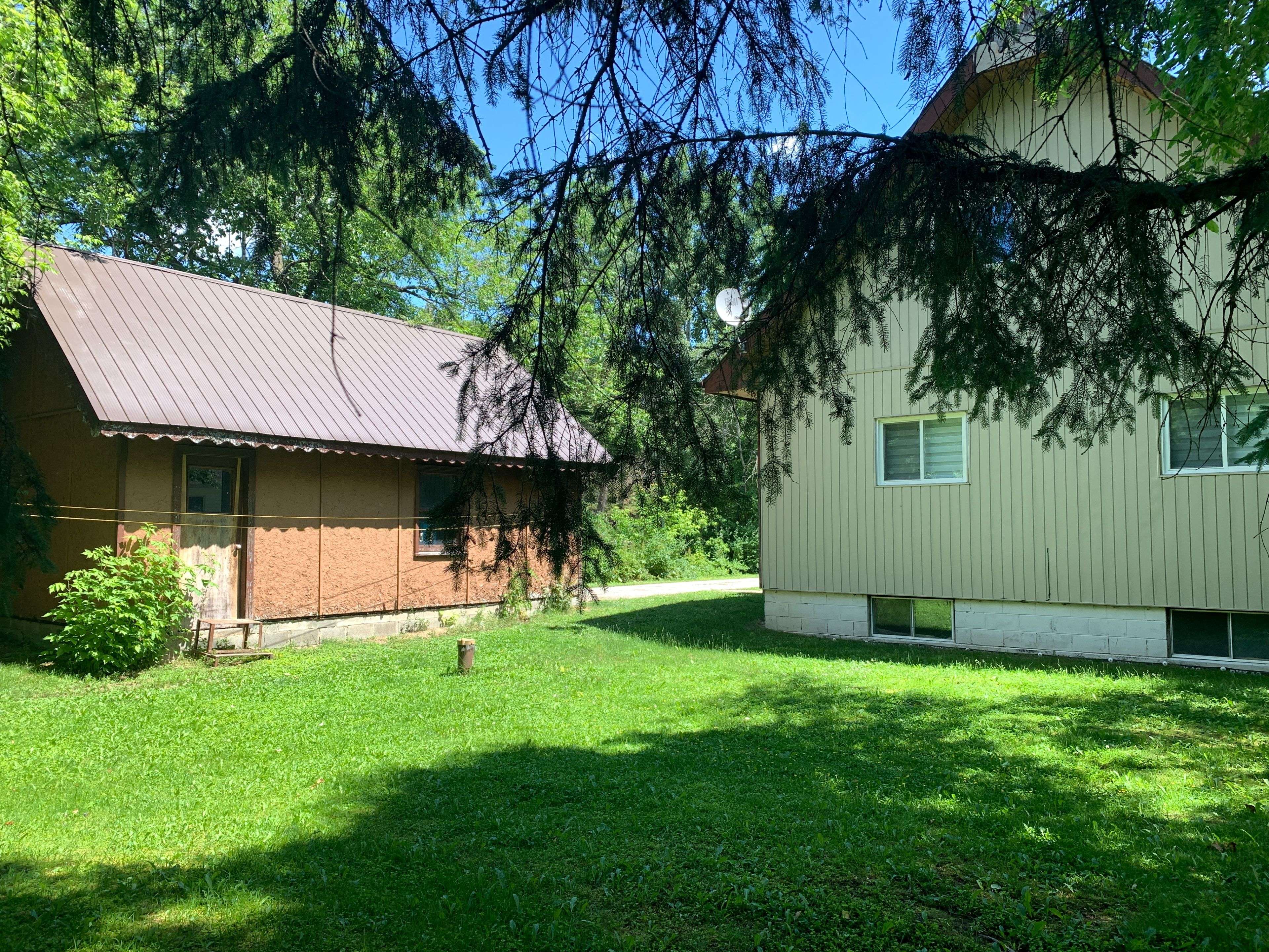 Sundridge, ON P0A 1Z0,36 Paget ST