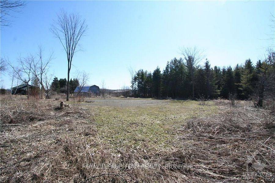 South Dundas, ON K0C 1H0,3500 COUNTY 11 RD