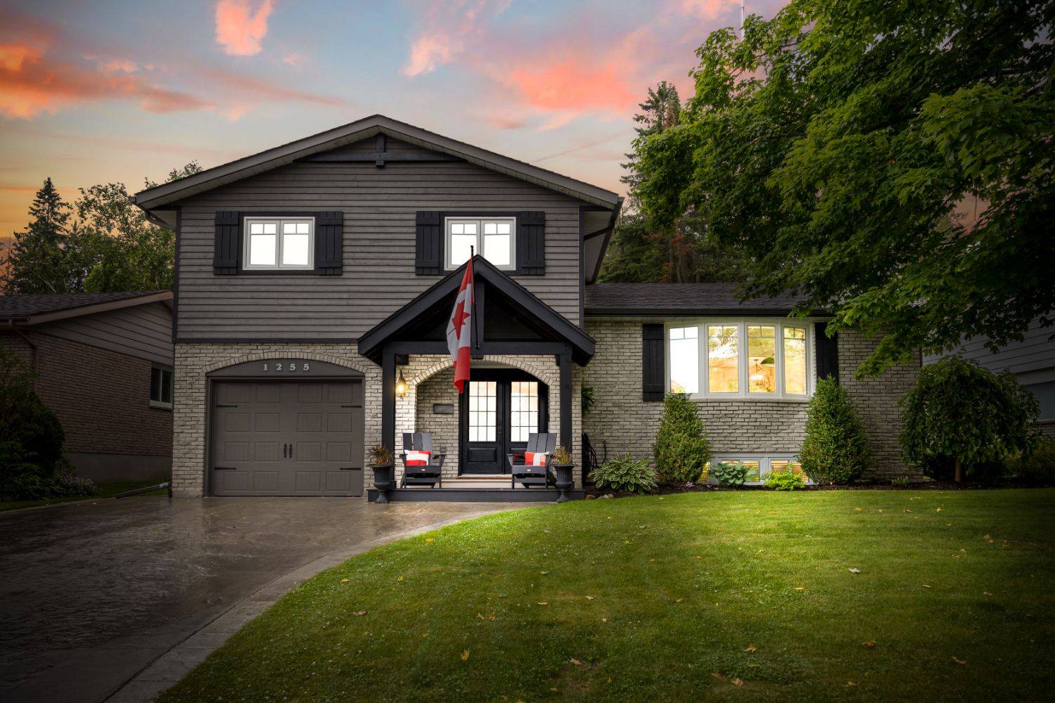 Peterborough West, ON K9J 7J7,1255 Bridle DR