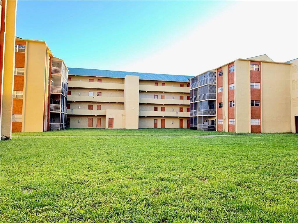 Lauderdale Lakes, FL 33311,3610 NW 21st St #312