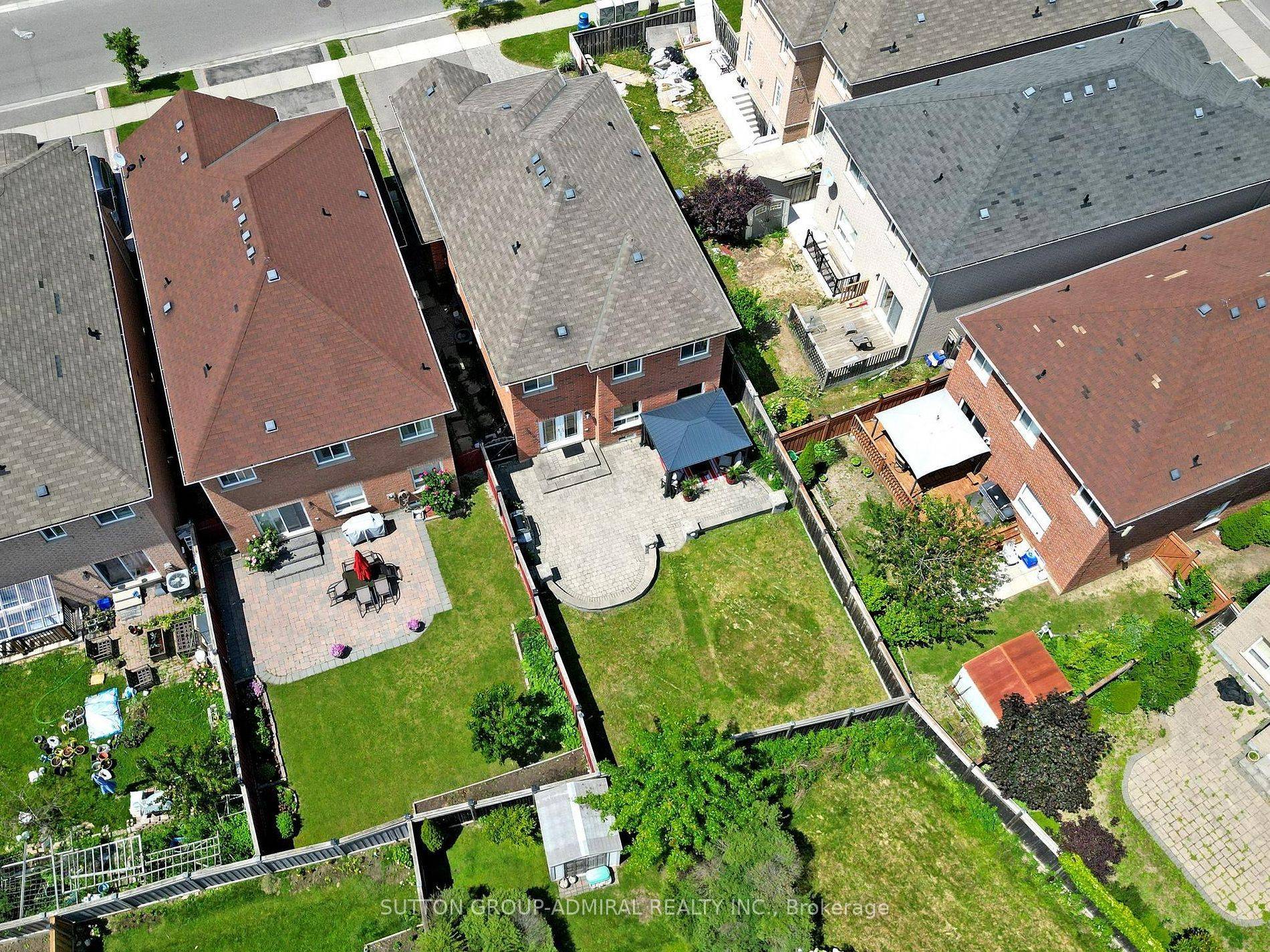 Brampton, ON L6X 0R5,13 Fallgate DR