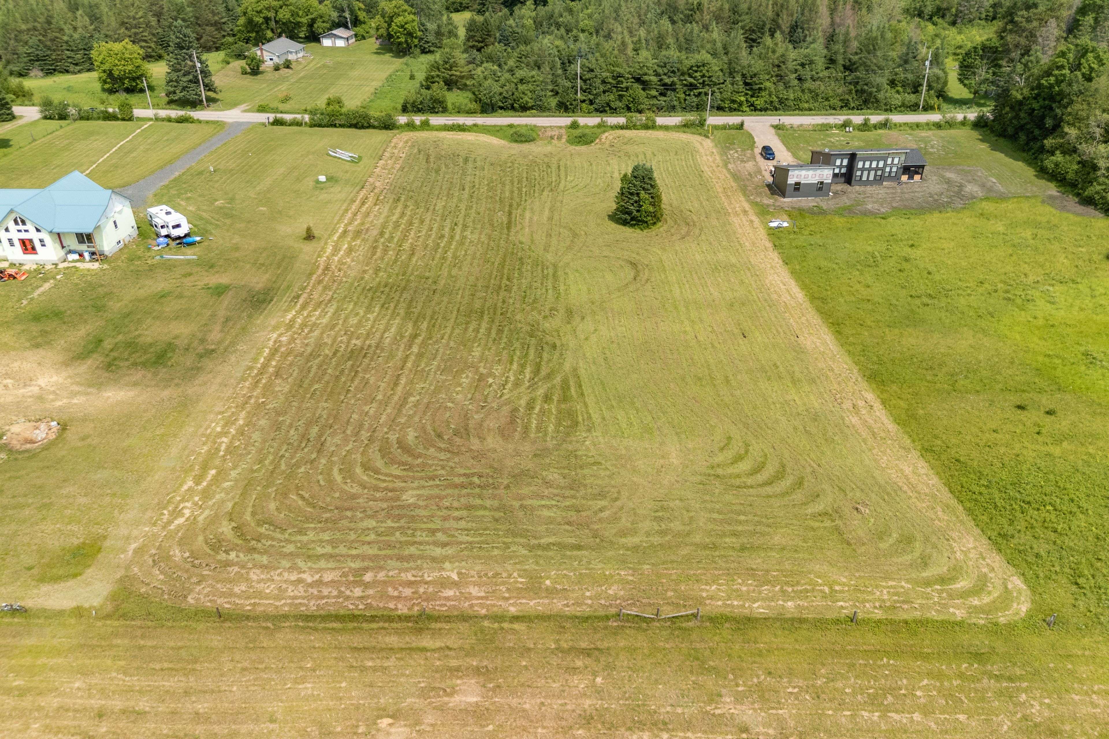 Frontenac, ON K0H 1B0,1226 Gull Lake RD
