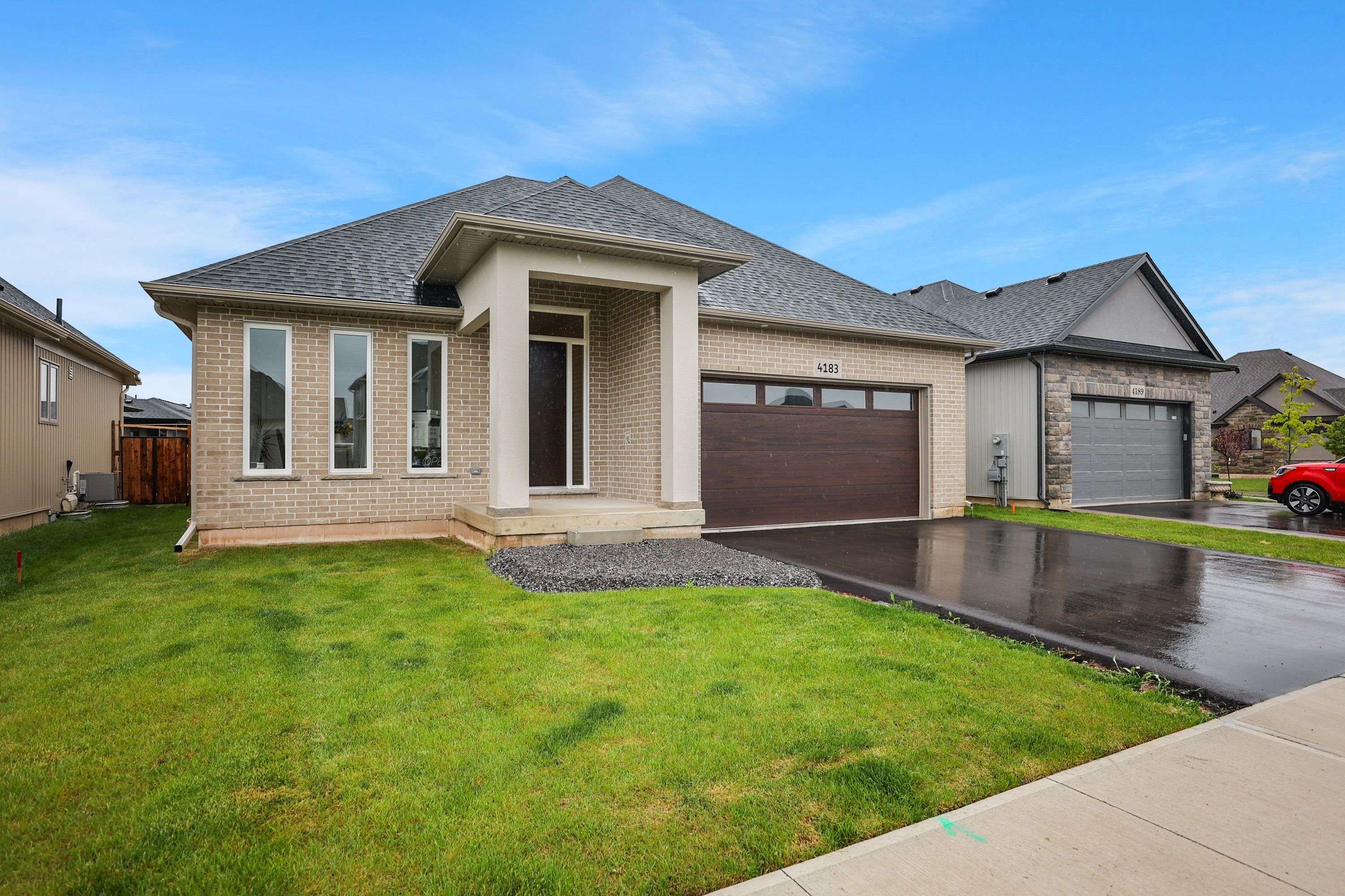 Fort Erie, ON L0S 1S0,4183 Village Creek DR