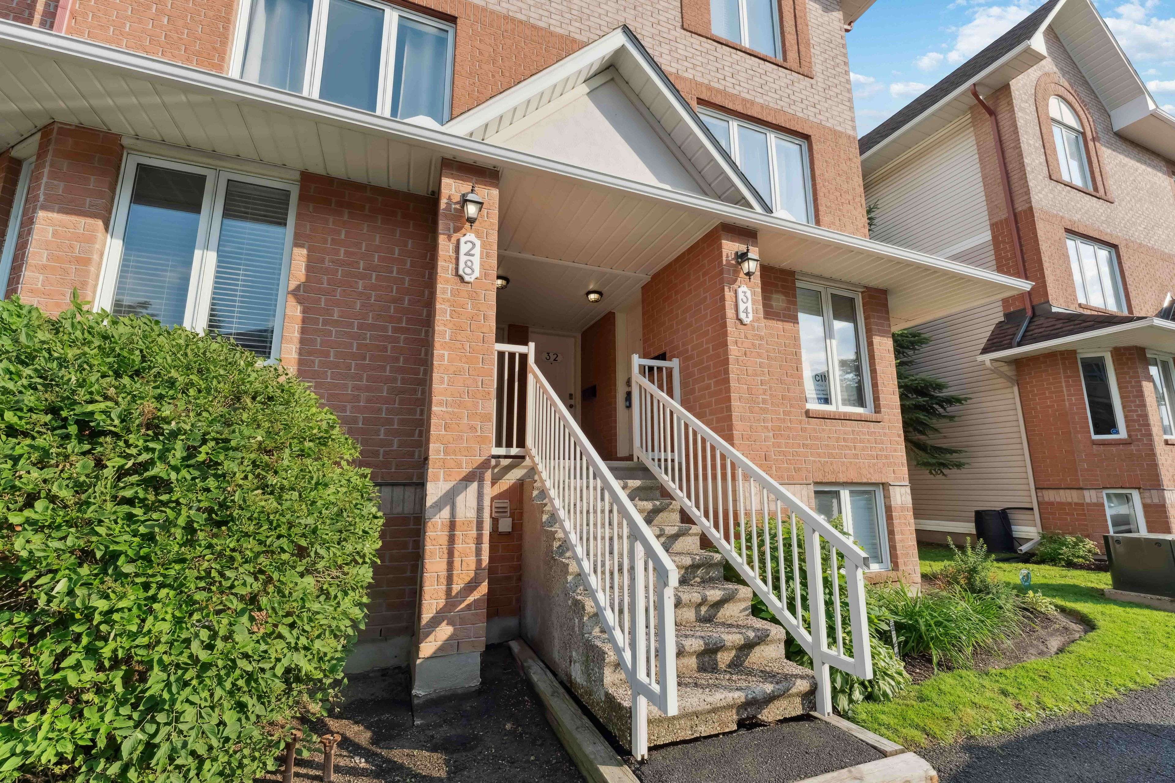 Orleans - Cumberland And Area, ON K4A 5E4,34 Bonfield Private