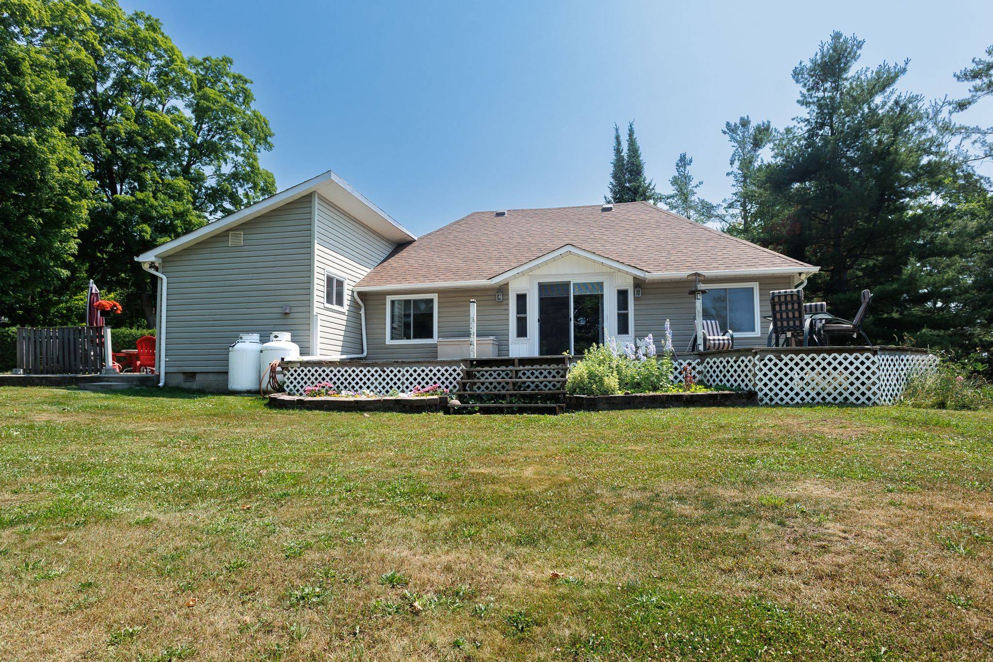 Kawartha Lakes, ON K0M 1N0,106 Coldstream RD