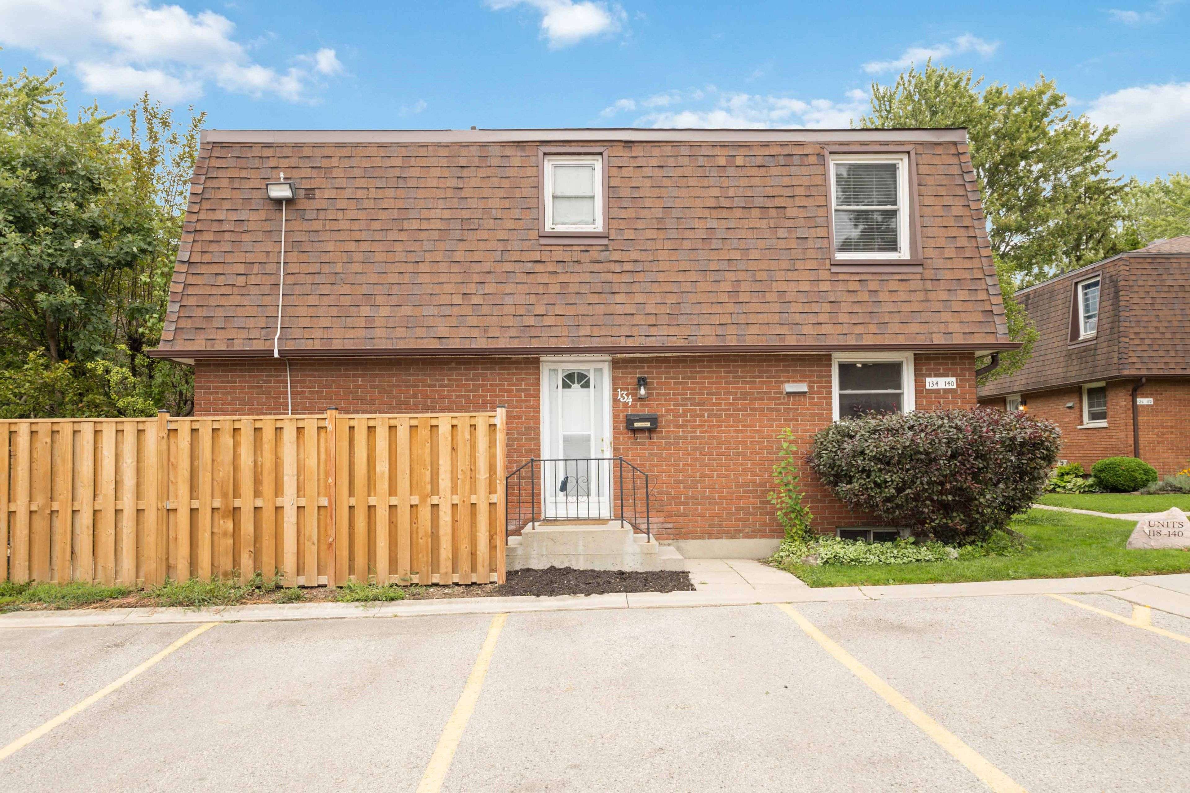 London South, ON N6J 3Z9,134 GARDENWOOD DR