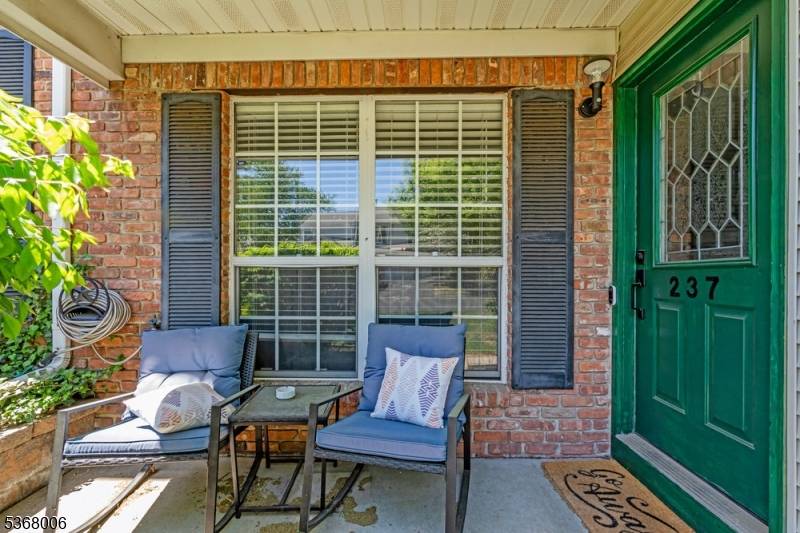 Franklin Twp., NJ 08873,237 Harlech Way