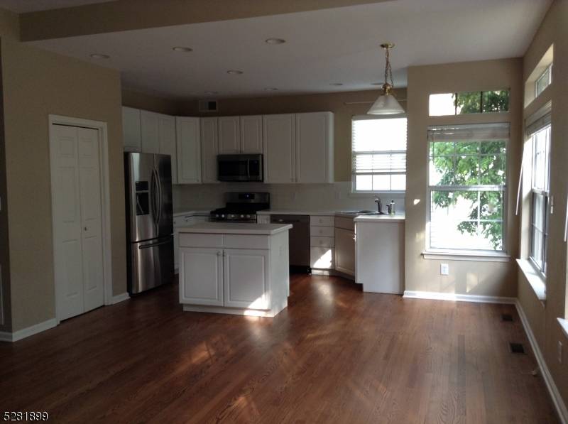 Bernards Twp., NJ 07920,48 Landau Rd