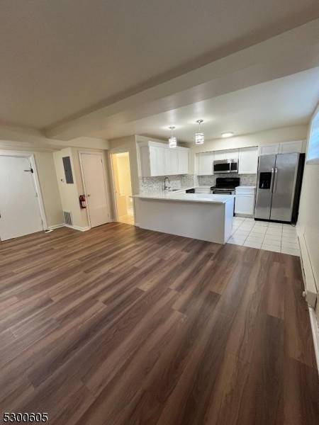 Millburn Twp., NJ 07041,206 Main St #23
