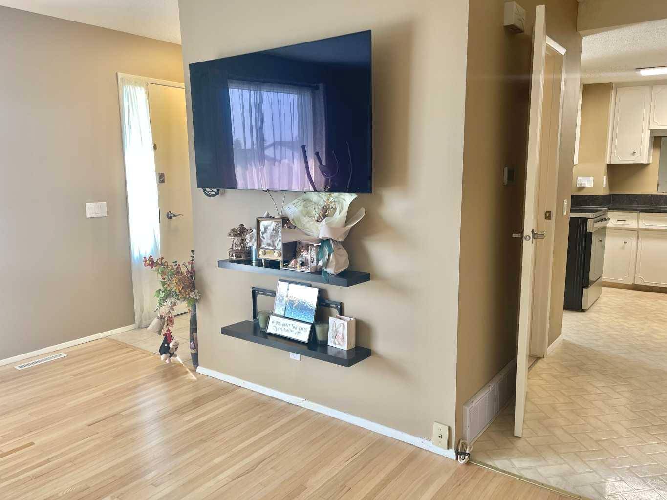 Calgary, AB T2K1B8,6440 4 ST NW #21