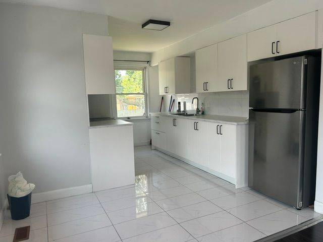 Oshawa, ON L1J 1H8,546 Phillip Murray AVE #Main