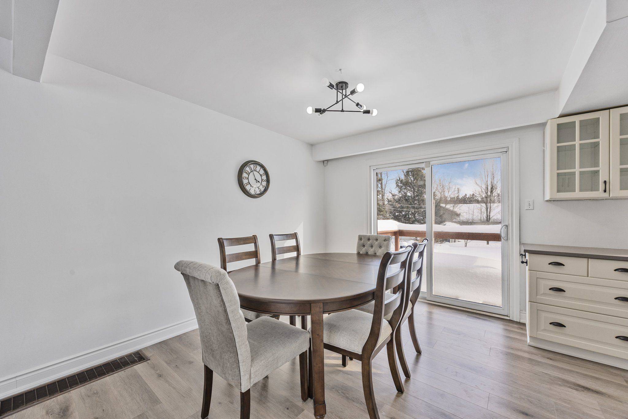 Barrie, ON L4N 3Z2,239 Warnica RD