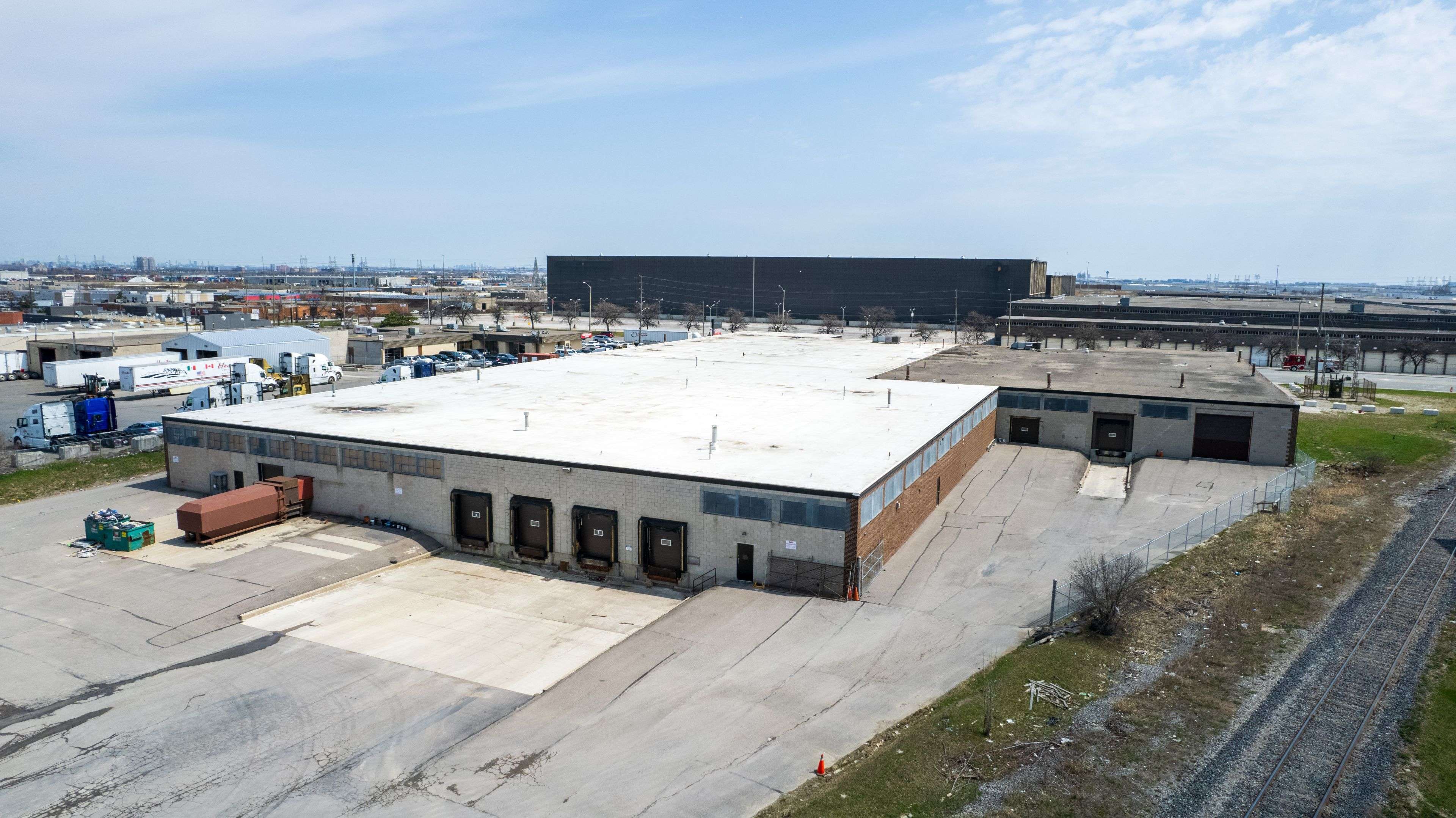 Brampton, ON L6T 1A7,1810 Steeles AVE E