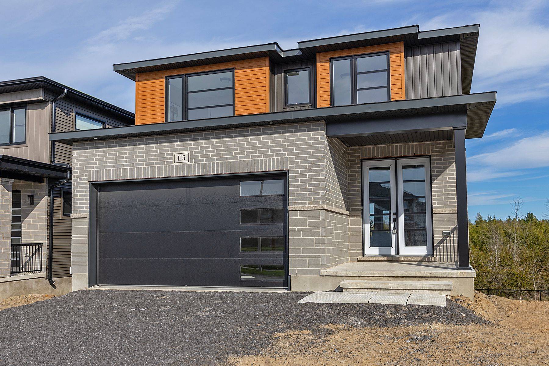 Loyalist, ON K0H 2H0,115 Potter DR
