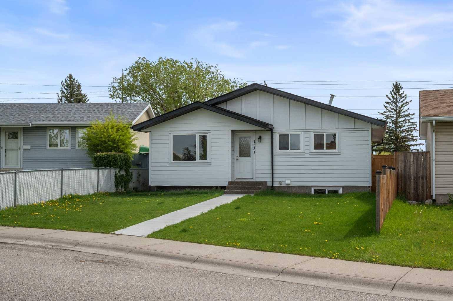 Calgary, AB T2A 5V2,1531 Maitland DR NE