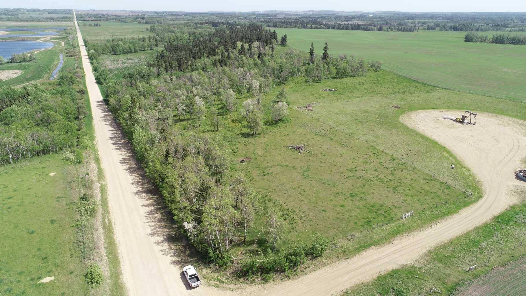 Rural Ponoka County, AB T4J 1R3,424 Township RD