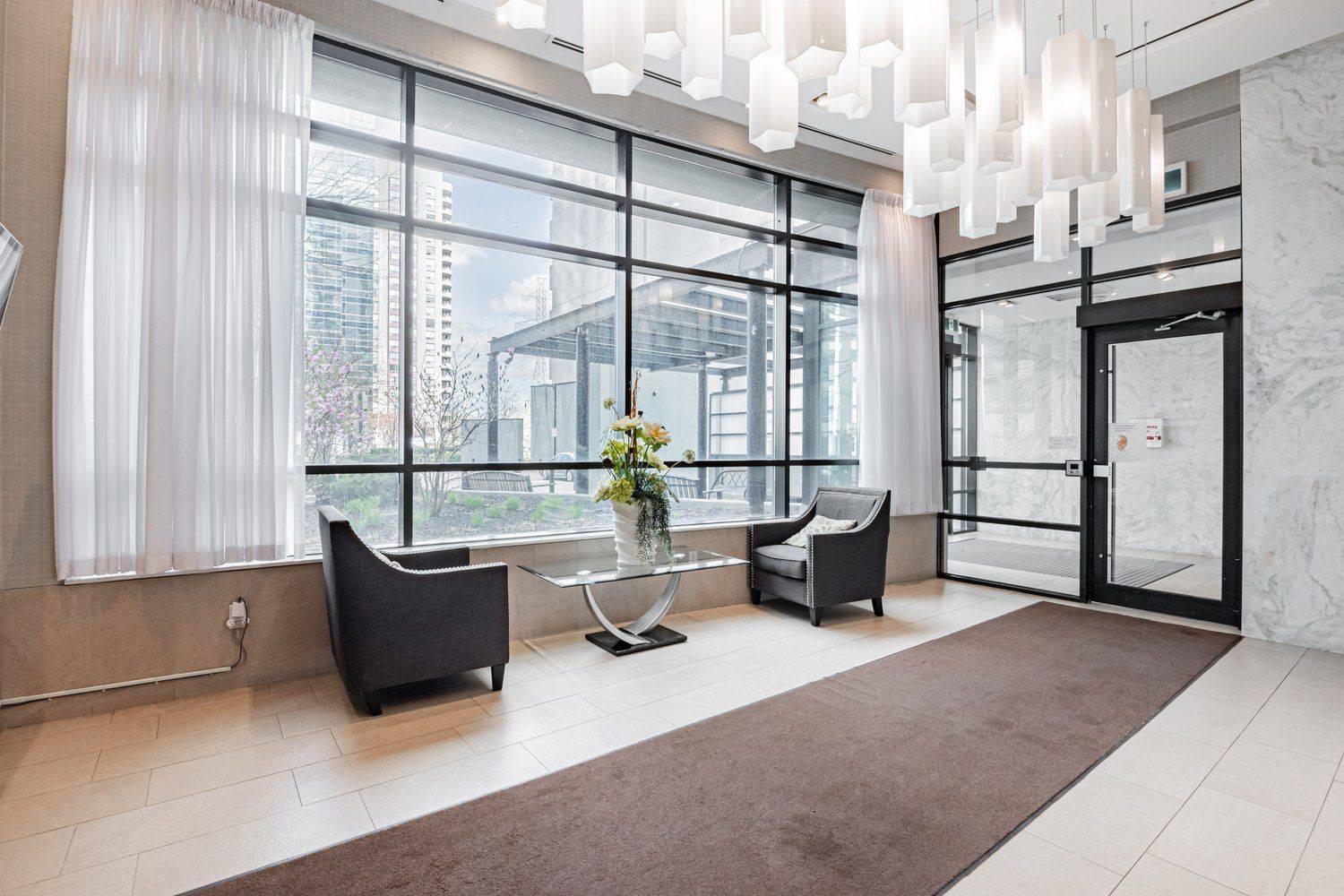 Toronto C07, ON M2M 0B1,5740 Yonge ST #1505