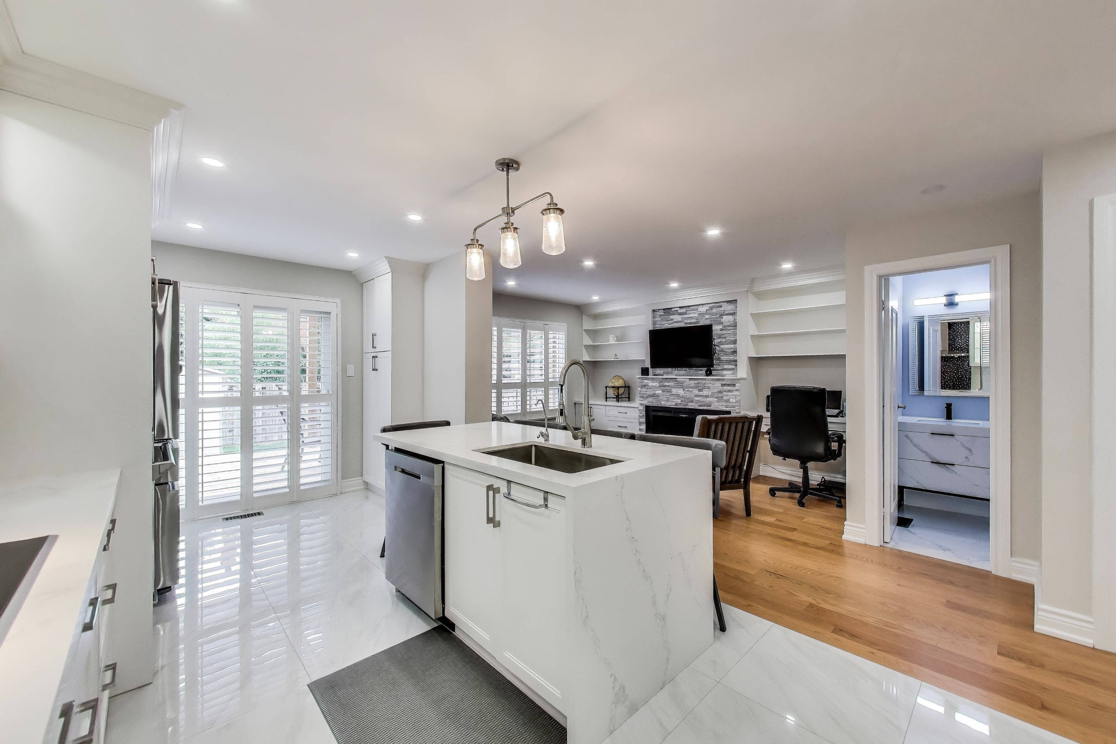 Richmond Hill, ON L4C 9T8,28 Elmpark CT
