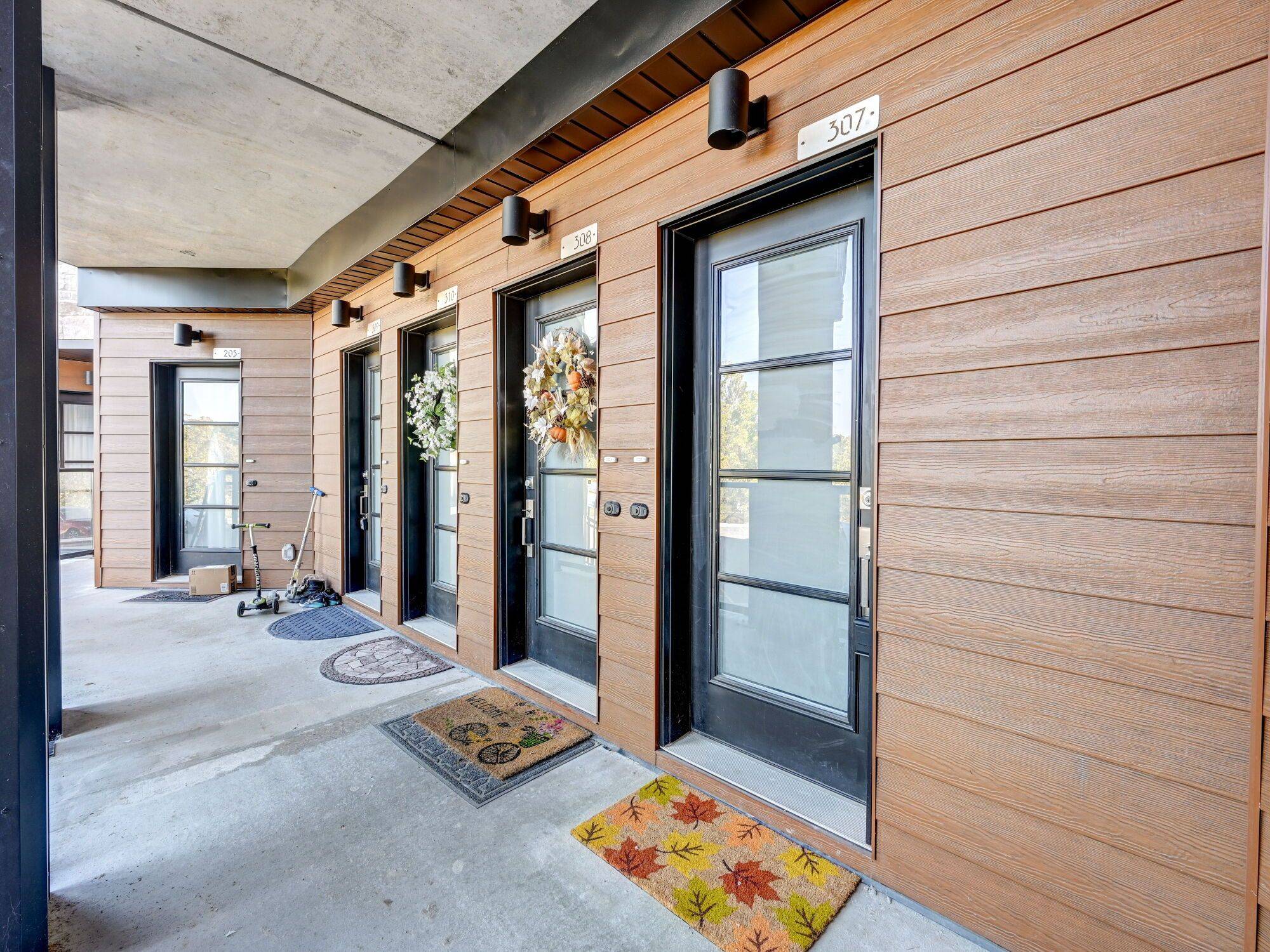 Orangeville, ON L9W 7S6,17 Centre ST #307