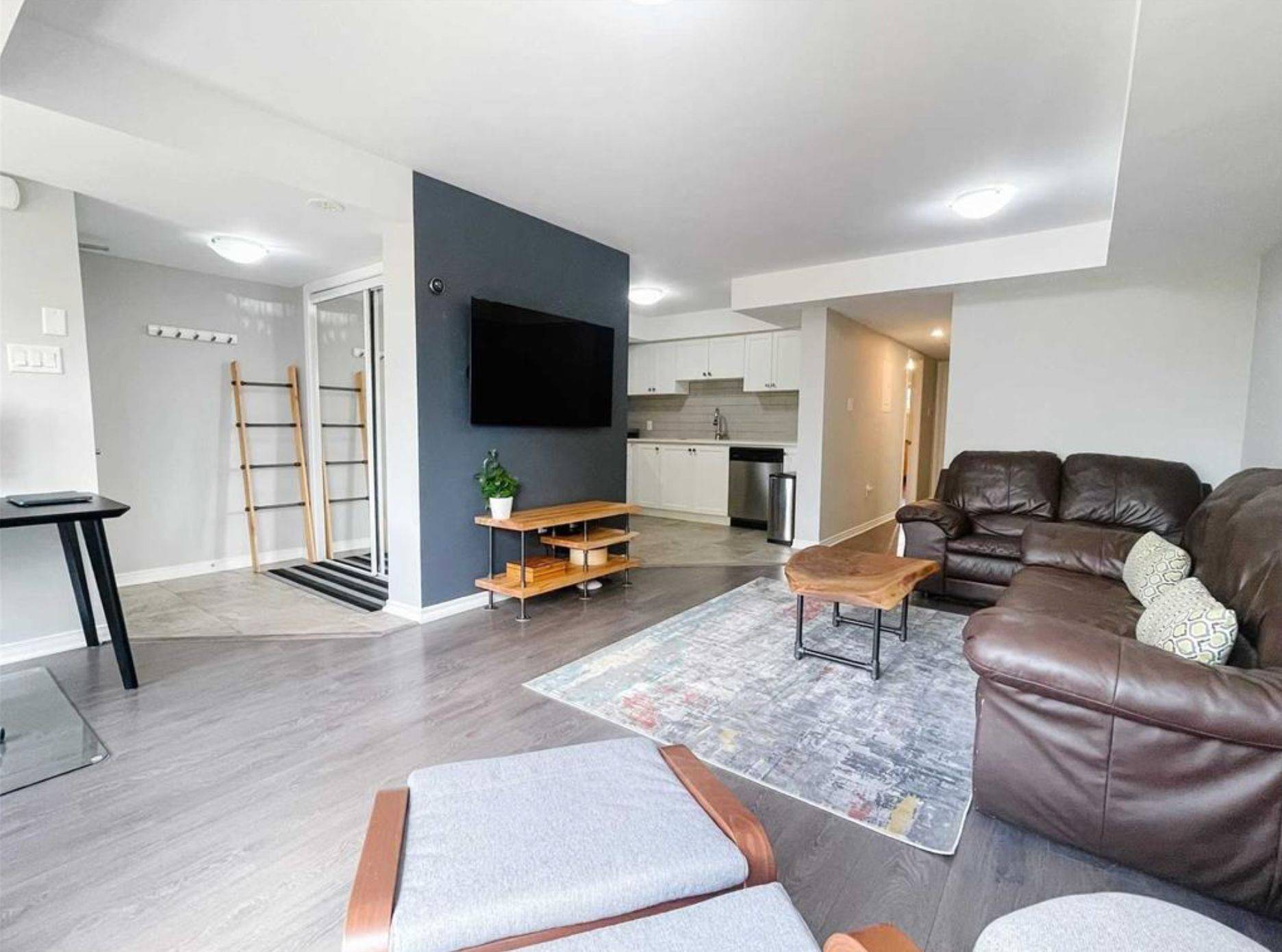 Oakville, ON L6M 0S3,2441 Greenwich DR #60